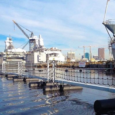 장애 해양 해군 항구 근해 장애를 표류시키는 조선소