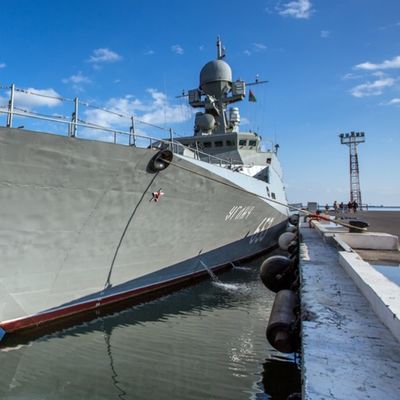 화려한 CCS 승인을 받은 소수점형 거품 채워진 펜더